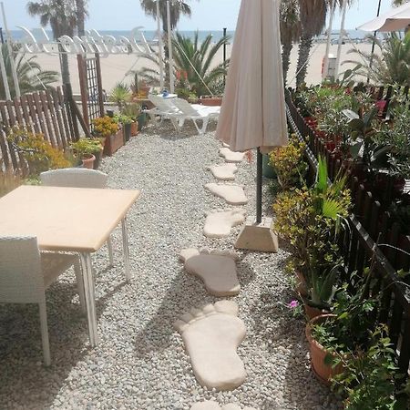 Apartamento playa Las Arenas Valencia Bagian luar foto